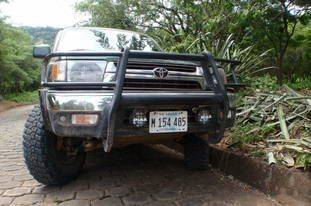 Check-out the Nicaragua license plate
(The two other PIAA's are in the stock bumper foglight cutouts)