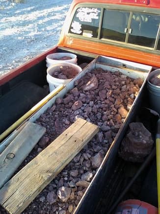 22 cubic feet if gold ore 3/4 ton