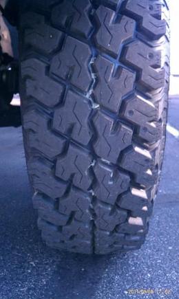 Cooper Discoverer ST Tread. 255/85/16 (33 /10.5/16)