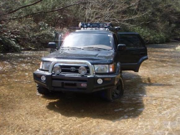4Runner Stream front