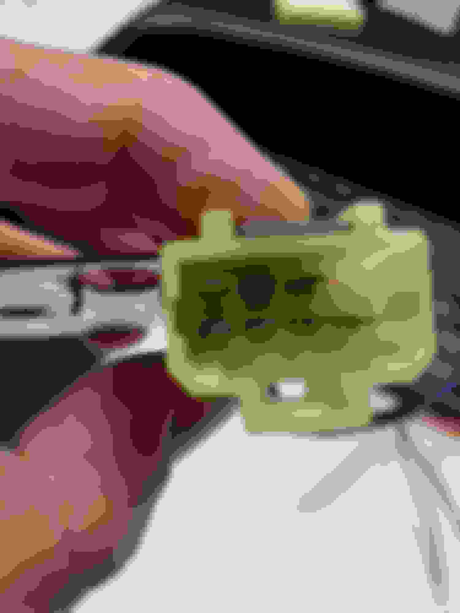 Wiring for after market power antenna - ZDriver.com