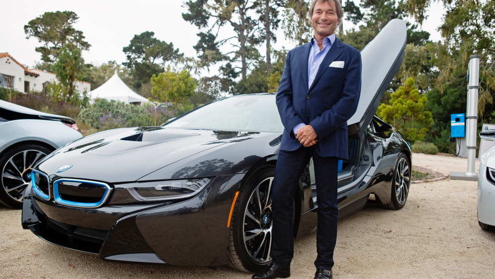 First 2015 BMW i8 plug-in hybrid coupes delivered at Pebble Beach