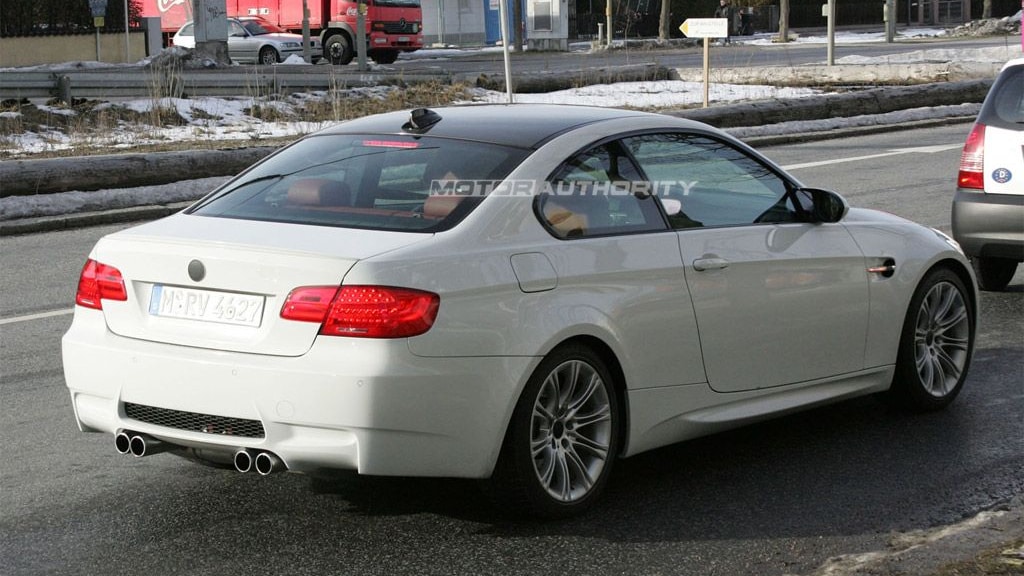 2011 BMW M3 Coupe facelift spy shots