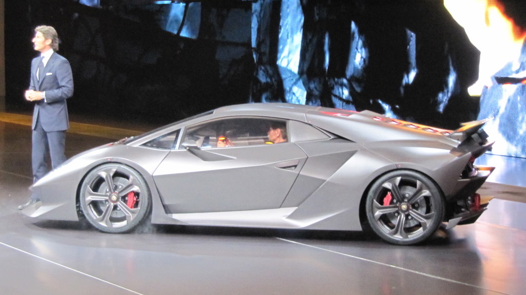 2010 Lamborghini Sesto Elemento Concept live photos 