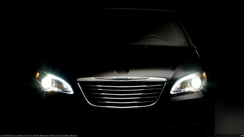 2011 Chrysler 200 teaser