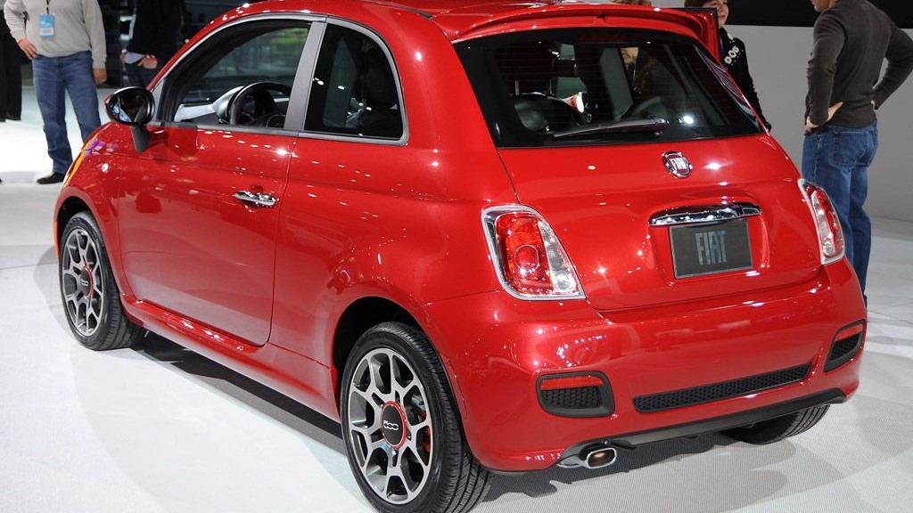 2012 Fiat 500 Drive: Fiat 500 Review – Car and Driver