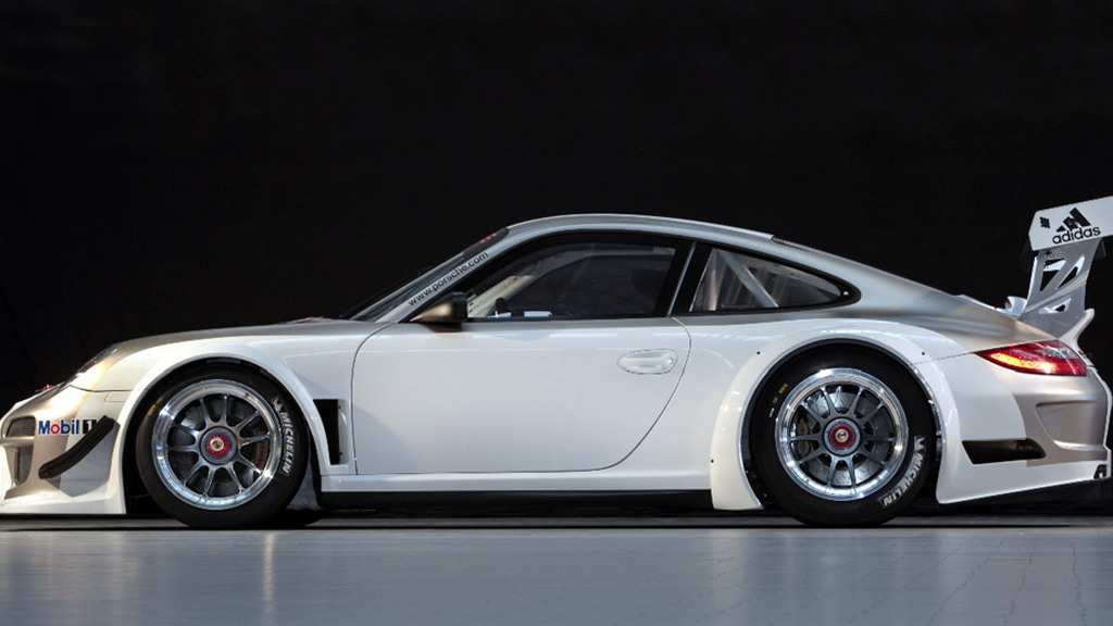 2012 Porsche 911 GT3 R race car