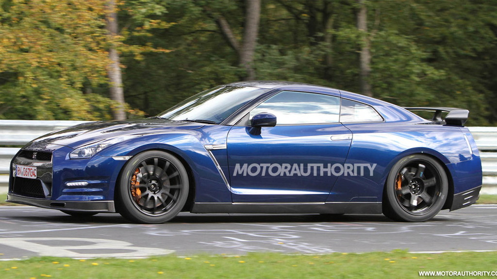 2013 Nissan GT-R spy shots