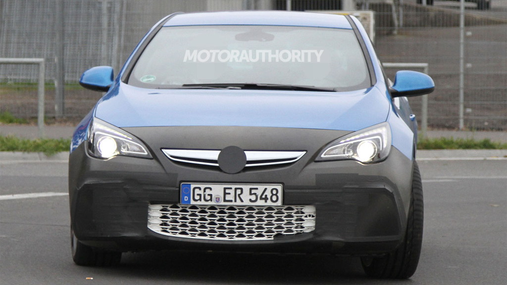 Opel Astra OPC spy shots