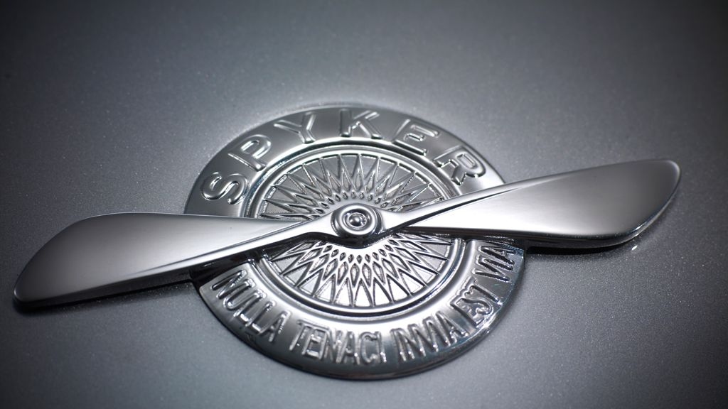 Spyker's propeller logo.