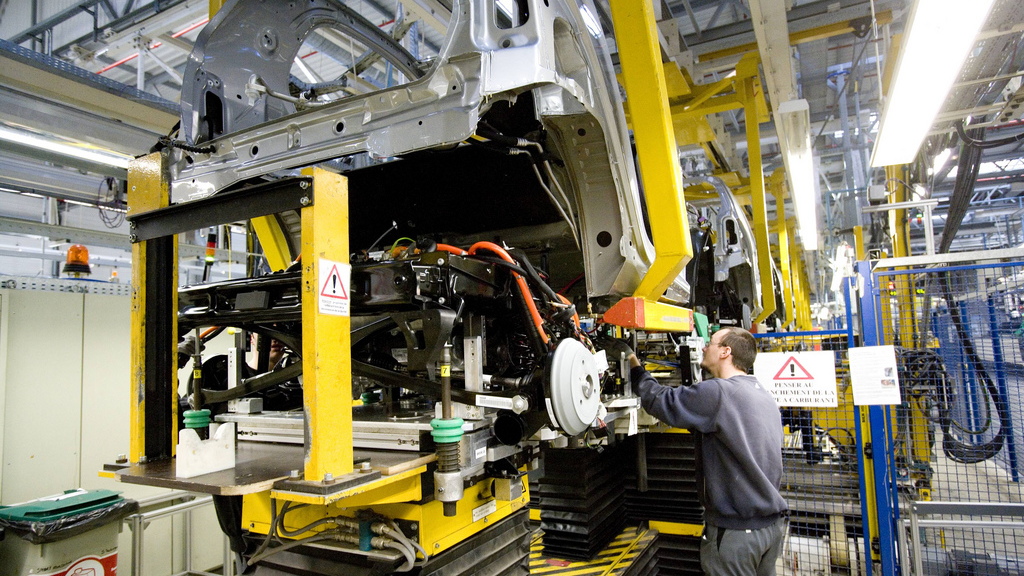2013 smart fortwo electric drive on the production line