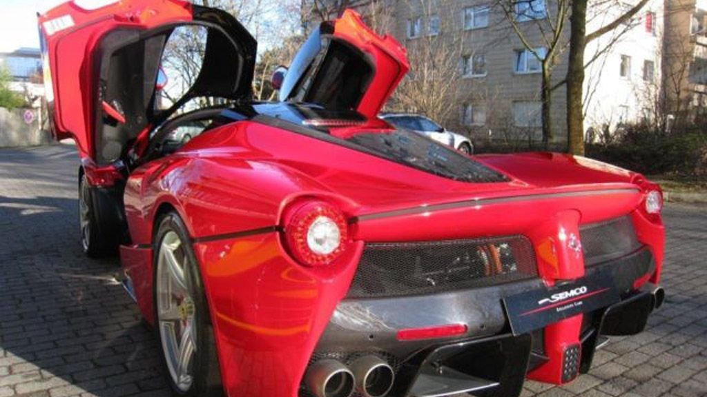 Ferrari LaFerrari up for sale - Image via SEMCO