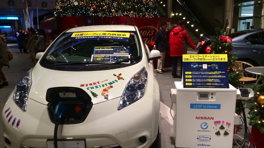 Nissan Leaf powers a Christmas tree in Tokyo (Image: NISSANEV)