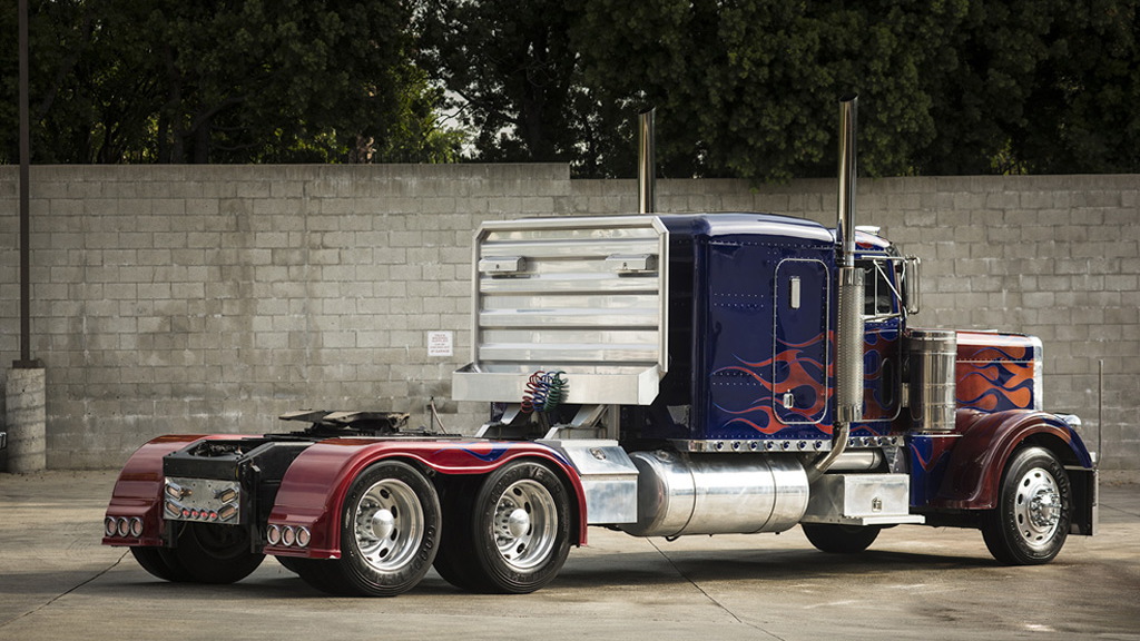 1992 Peterbilt 379 used to depict Optimus Prime’s vehicle mode in Transformers movies
