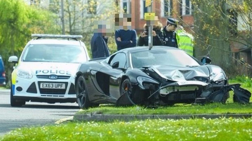 McLaren 650S Spider that crashed 10 minutes after delivery - Image credit, Joshua Latchford