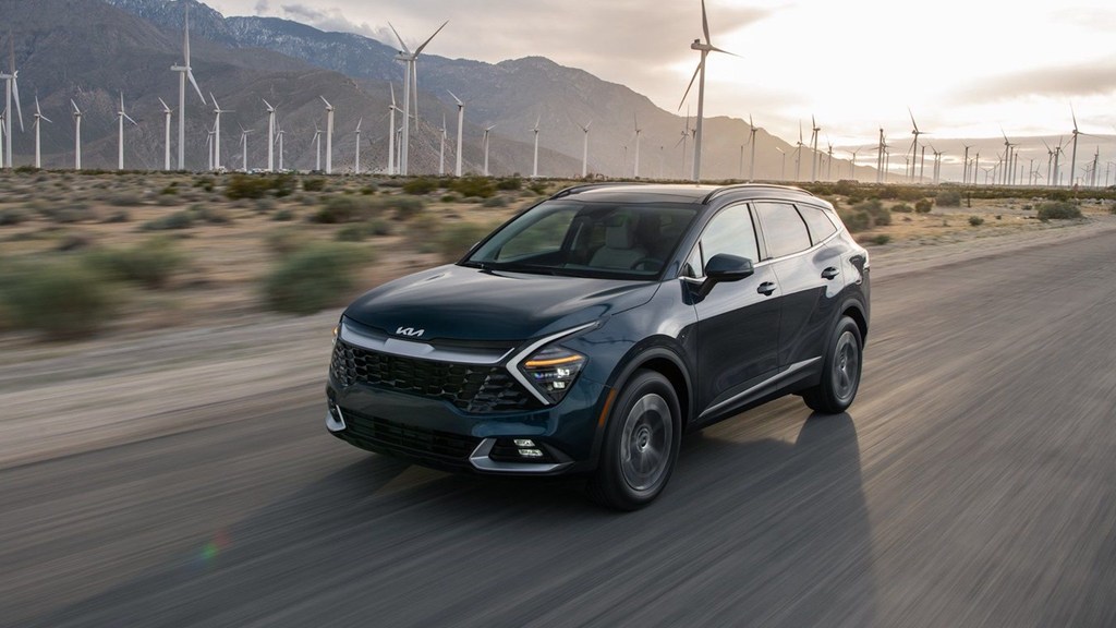  Foto zu 2026 Honda CR-V TrailSport arrives soon as part of refresh 