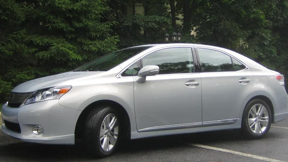 2010 Lexus HS250h - front side