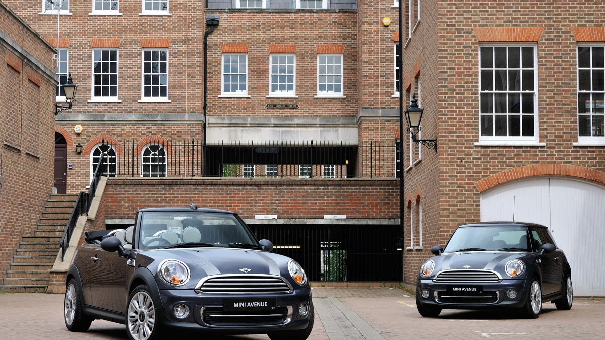 The 2012 MINI Avenue models, by MINI Yours. Image: BMW Group