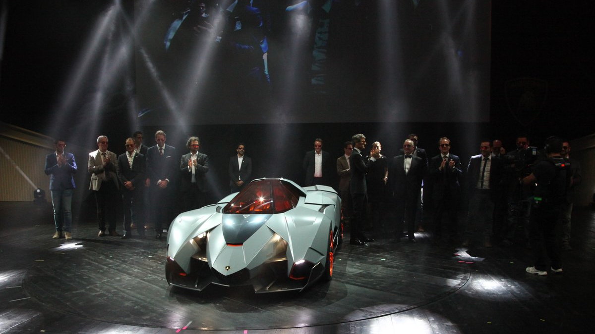 Lamborghini Egoista reveal  -  with Stephan Winkelmann, Walter De Silva, and VW design team