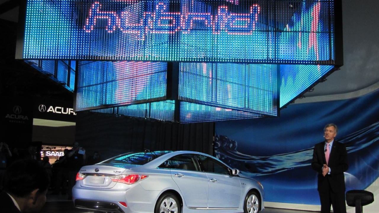 2011 Hyundai Sonata Hybrid at 2010 New York Auto Show