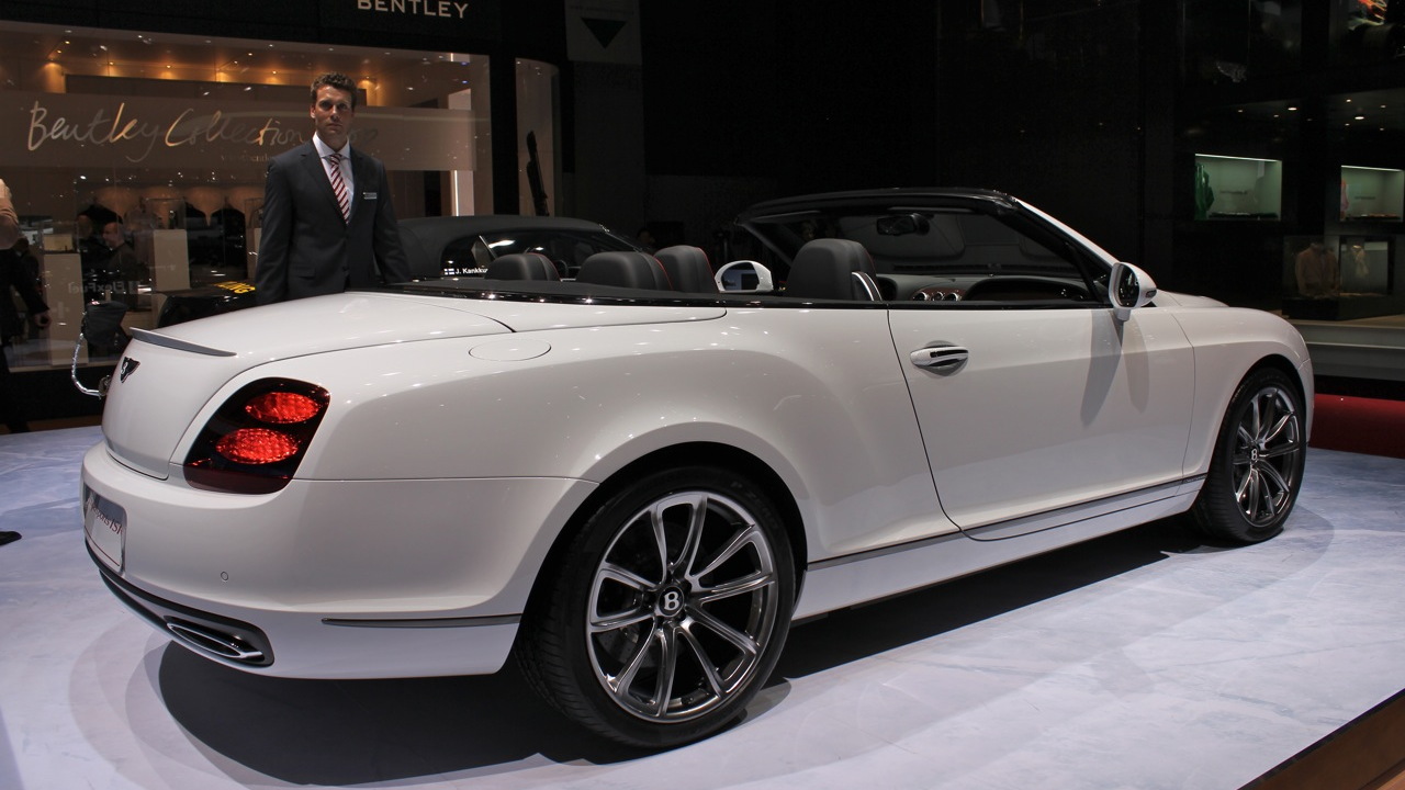 Bentley Continental Supersports Convertible ISR live photos