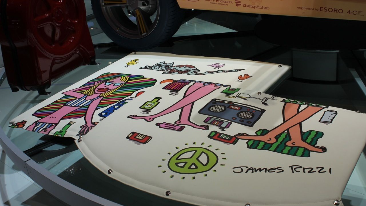 Rolls Royce Phantom Experimental Electric 102EX live photos