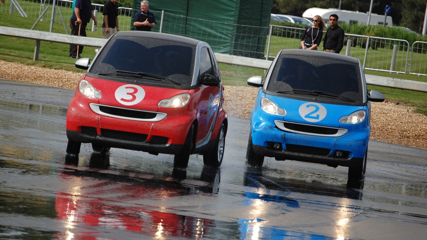 Smart ForTwo display team
