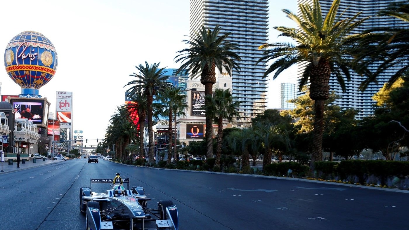 Renault SRT_01E Formula E car hits Las Vegas