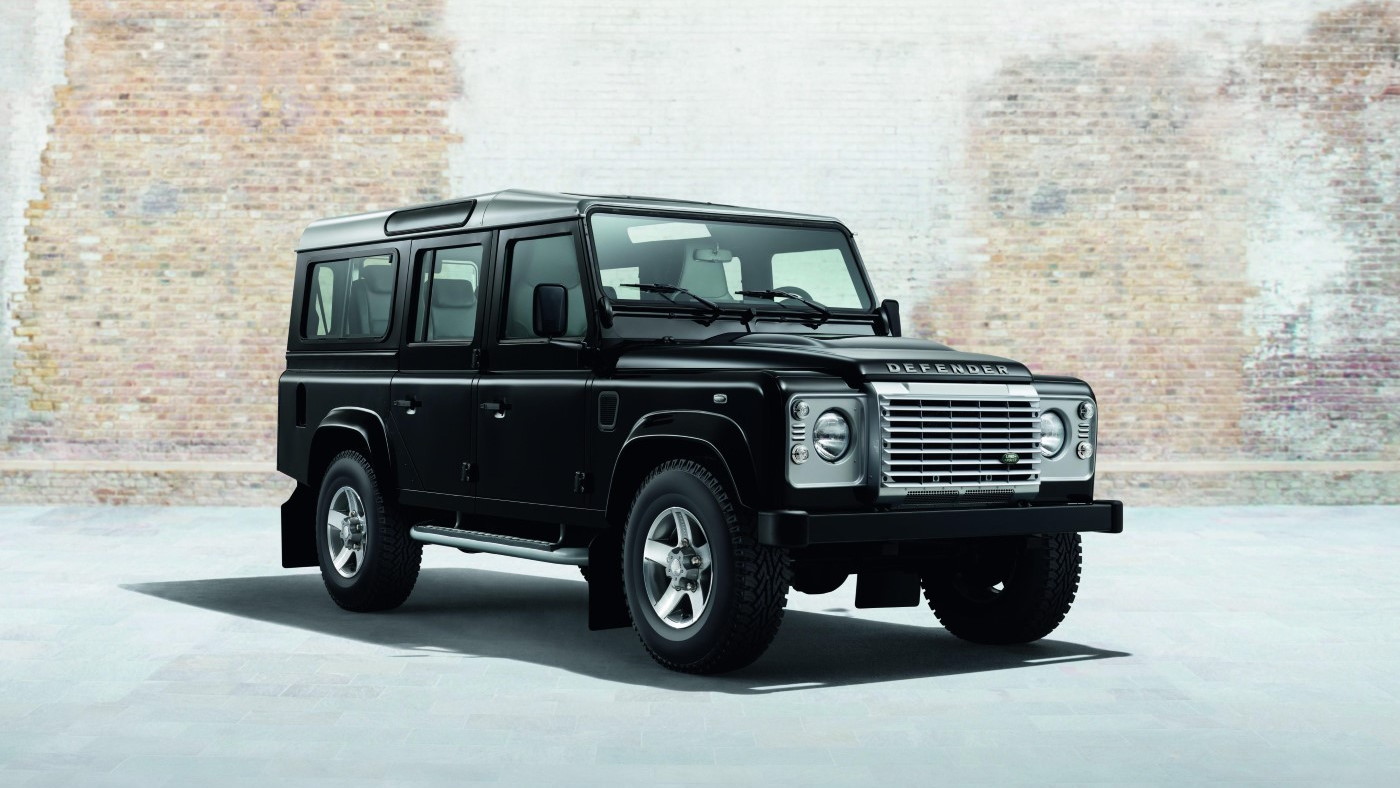 Land Rover Defender Black Pack and Silver Pack