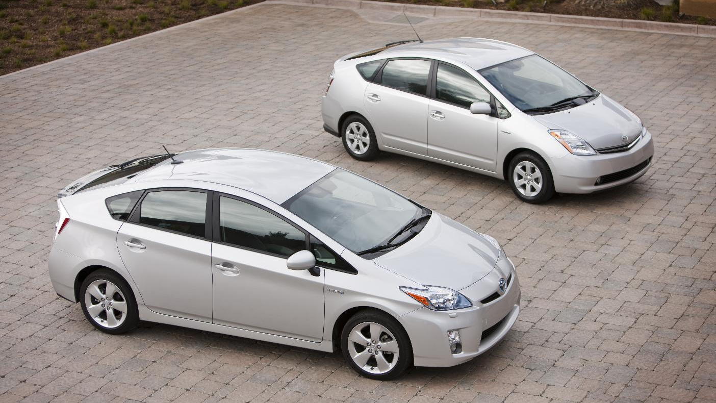 2010 Toyota Prius with 2009 model--can you spot the differences?