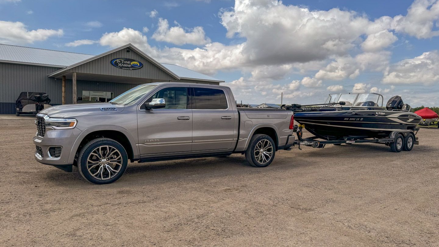 2025 Ram 1500 Tungsten towing