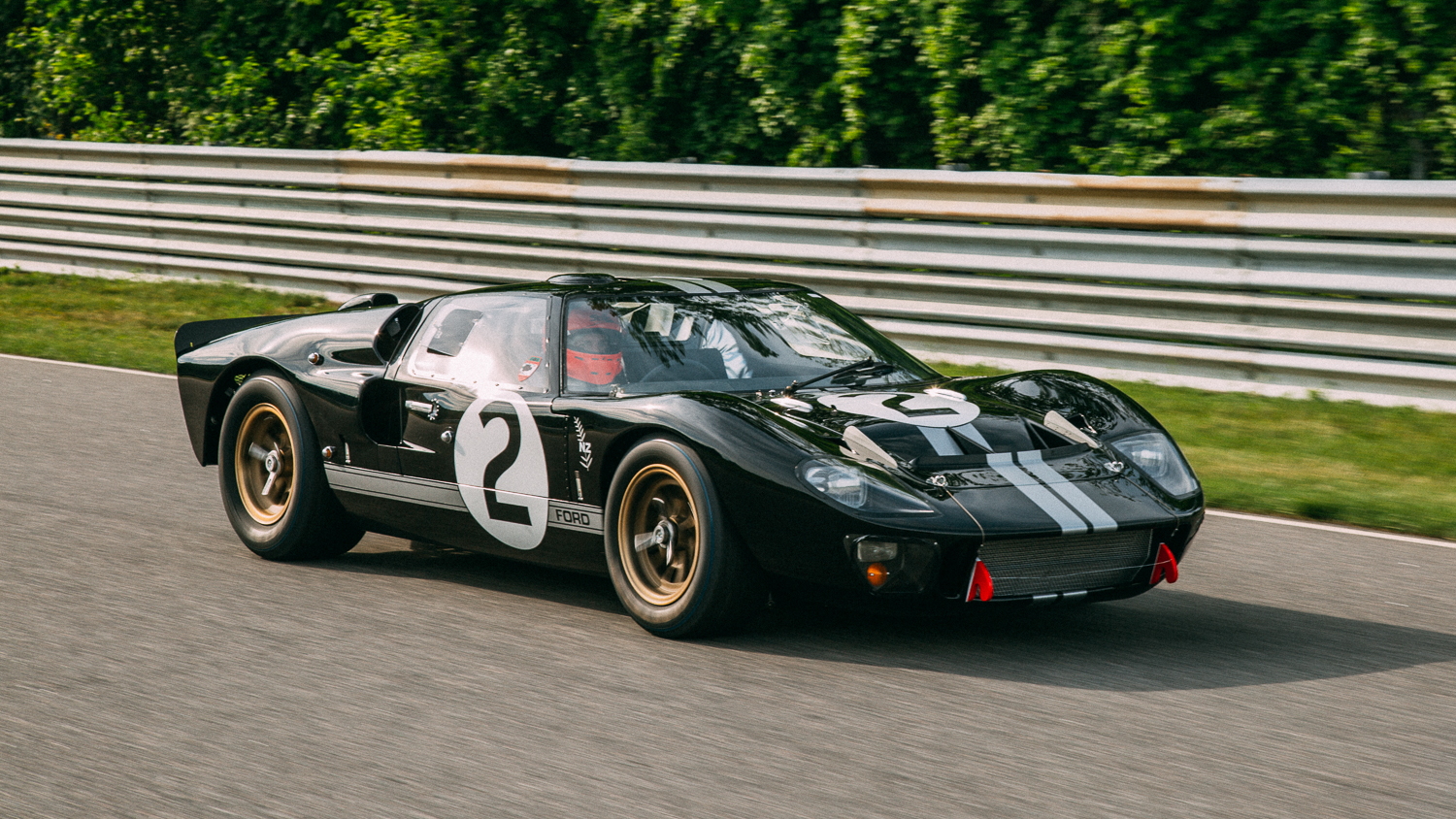 1966 Ford GT40, chassis P1046 at Lime Rock Park