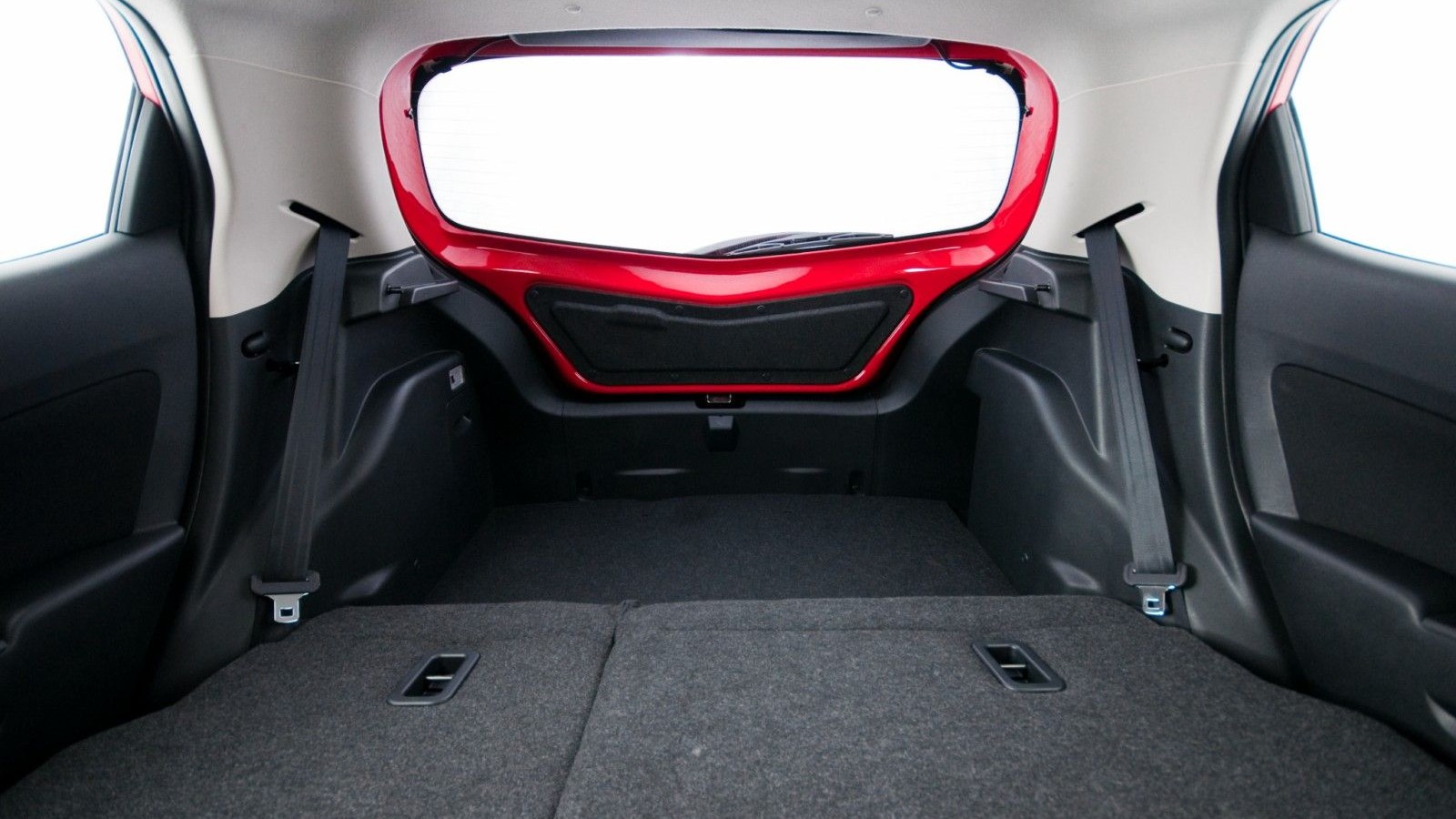 2011 Mazda2 interior