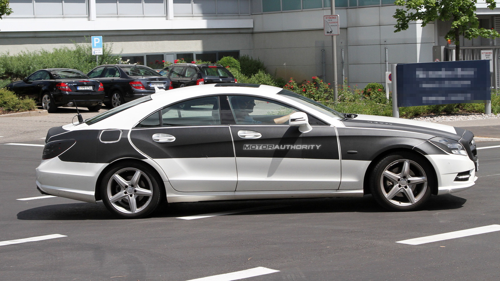 2011 Mercedes-Benz CLS with AMG sport package spy shots
