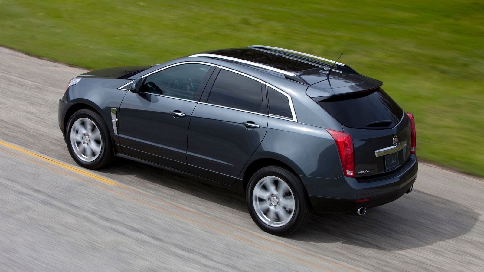 Cadillac SRX Plug-In Hybrid - Green Car Photos, News, Reviews, and ...
