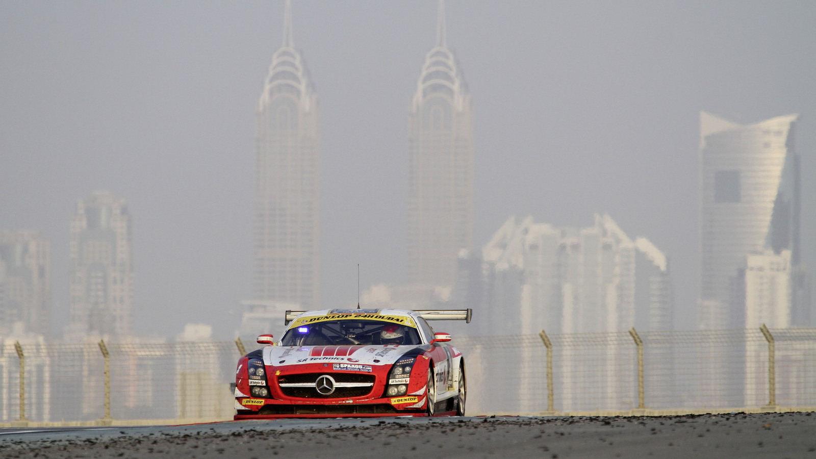 Mercedes-Benz SLS AMG GT3 at the 2012 Dubai 24 Hours race