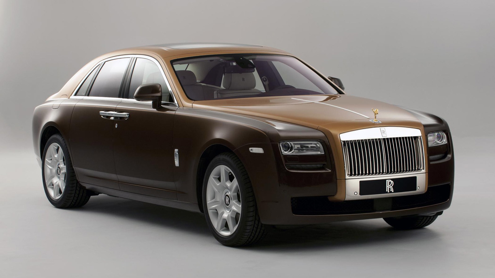 2012 Rolls-Royce Ghost with two-tone option