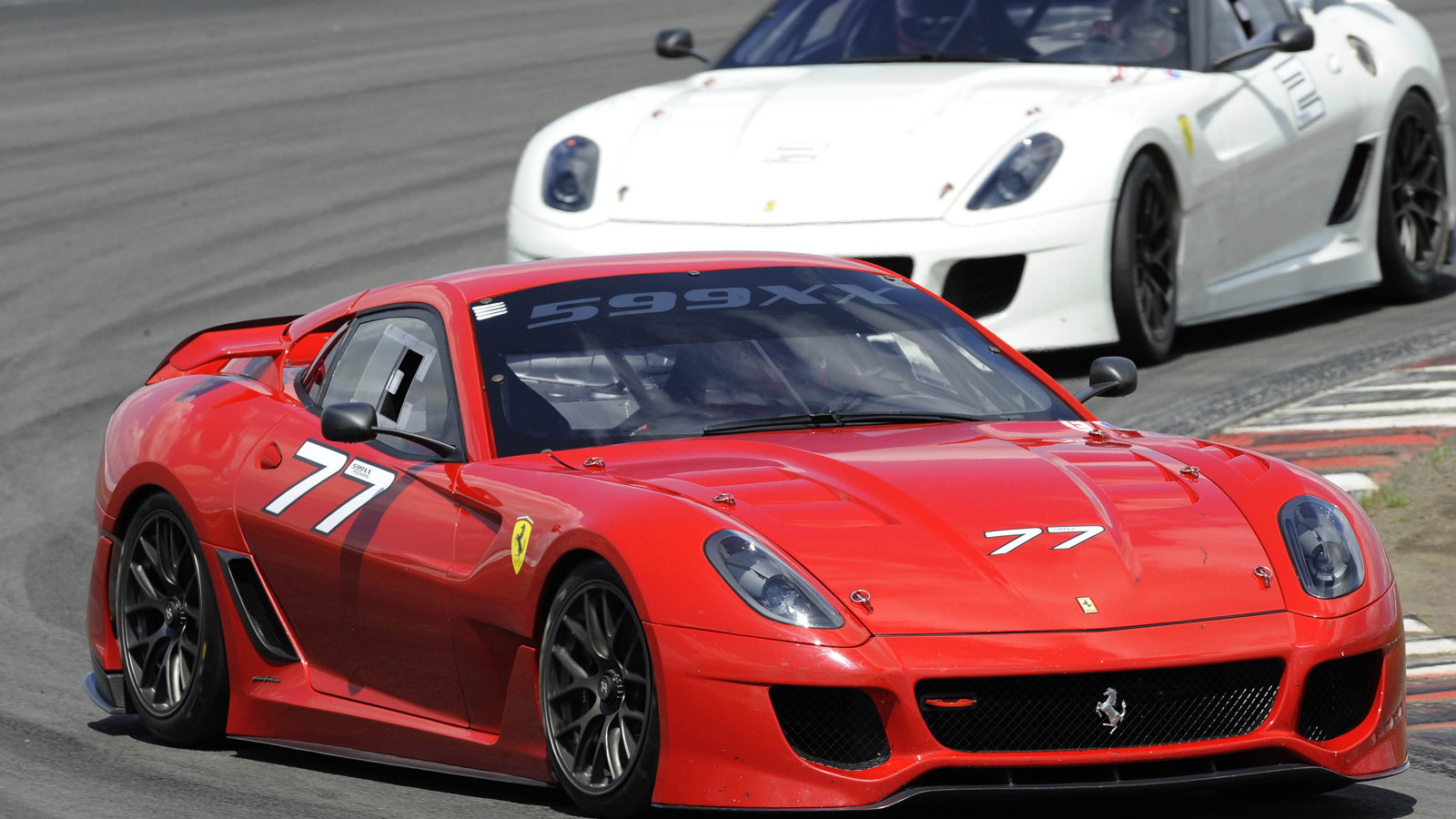 Ferrari 599XX and FXX Corse Clienti program