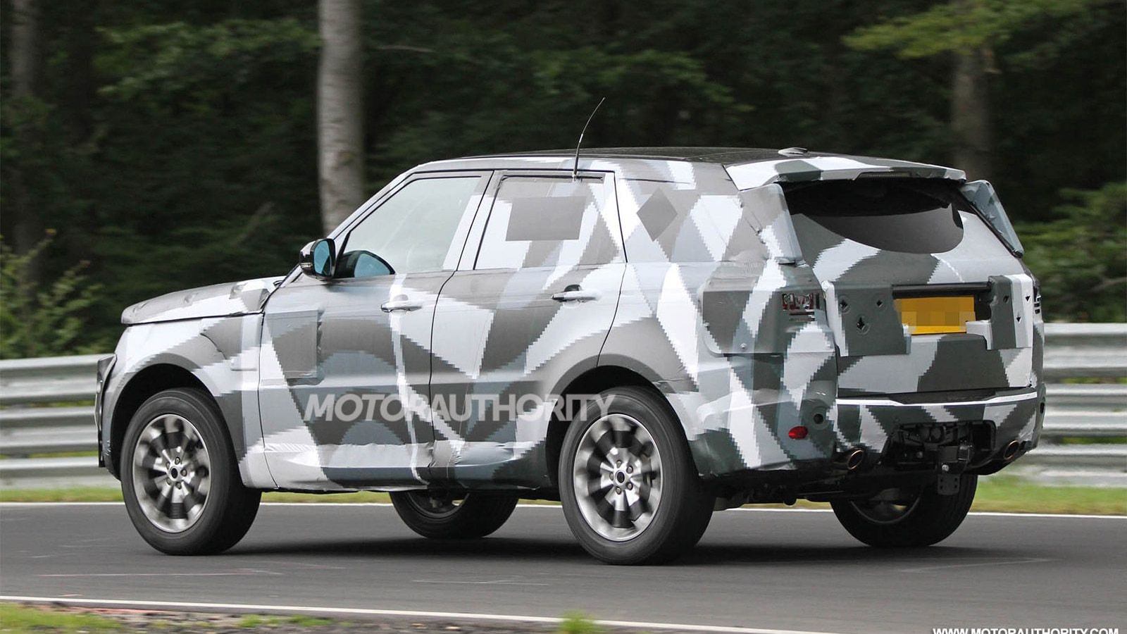 2014 Land Rover Range Rover Sport spy shots