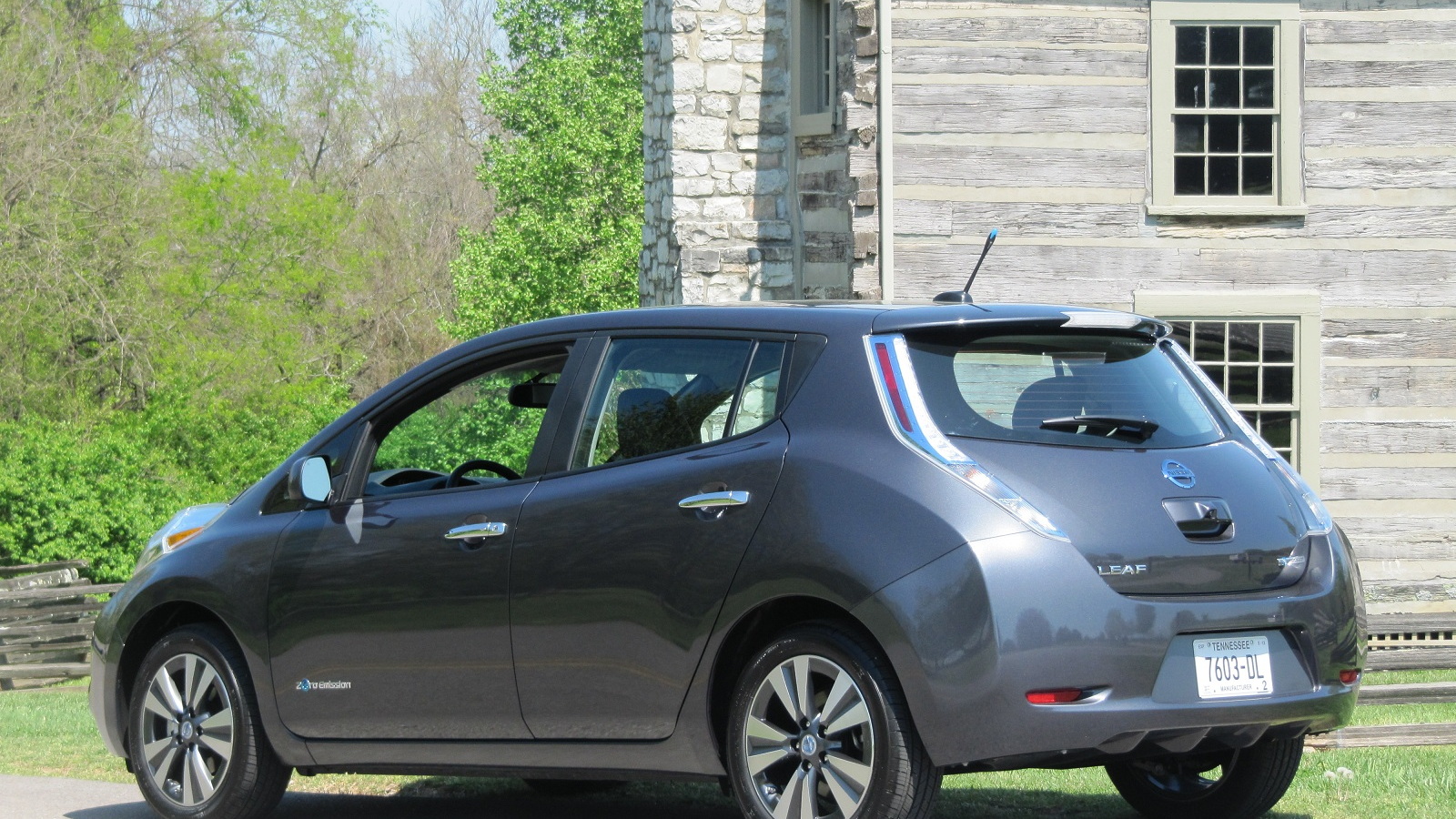 2013 Nissan Leaf, Nashville area test drive, April 2013