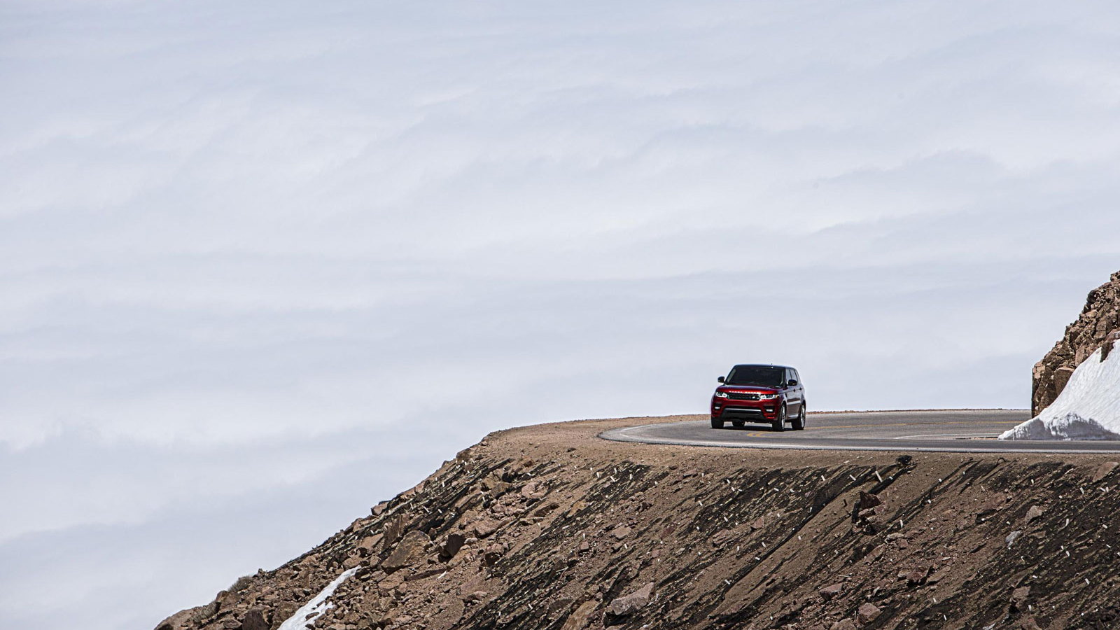 2014 Land Rover Range Rover Sport at Pikes Peak