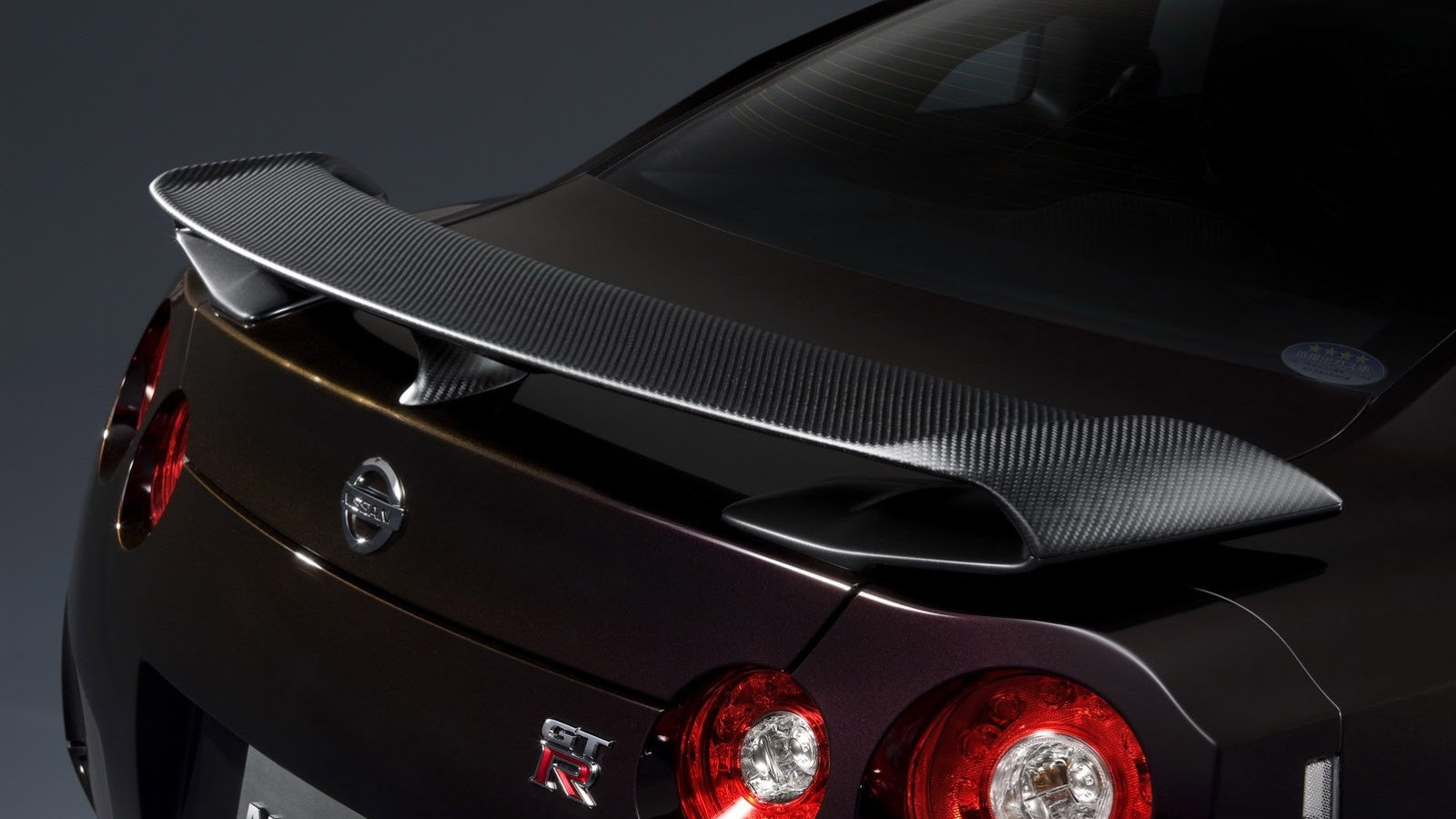 2014 Nissan GT-R Midnight Opal