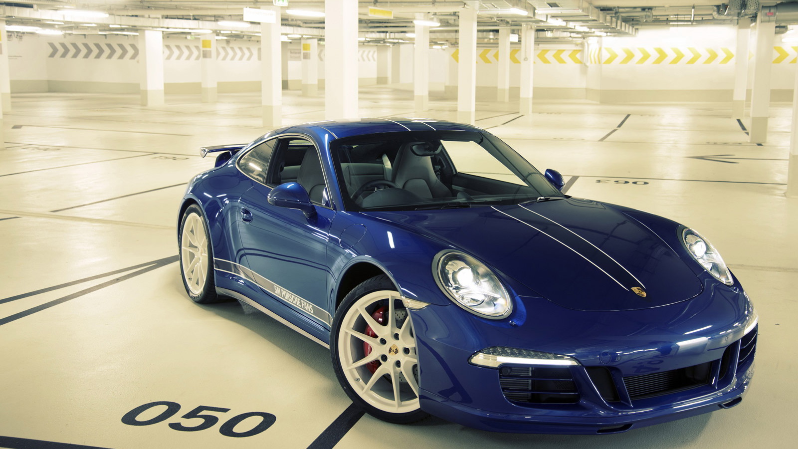 2013 Porsche 911 Carrera 4S ‘built’ by 5 million Facebook fans