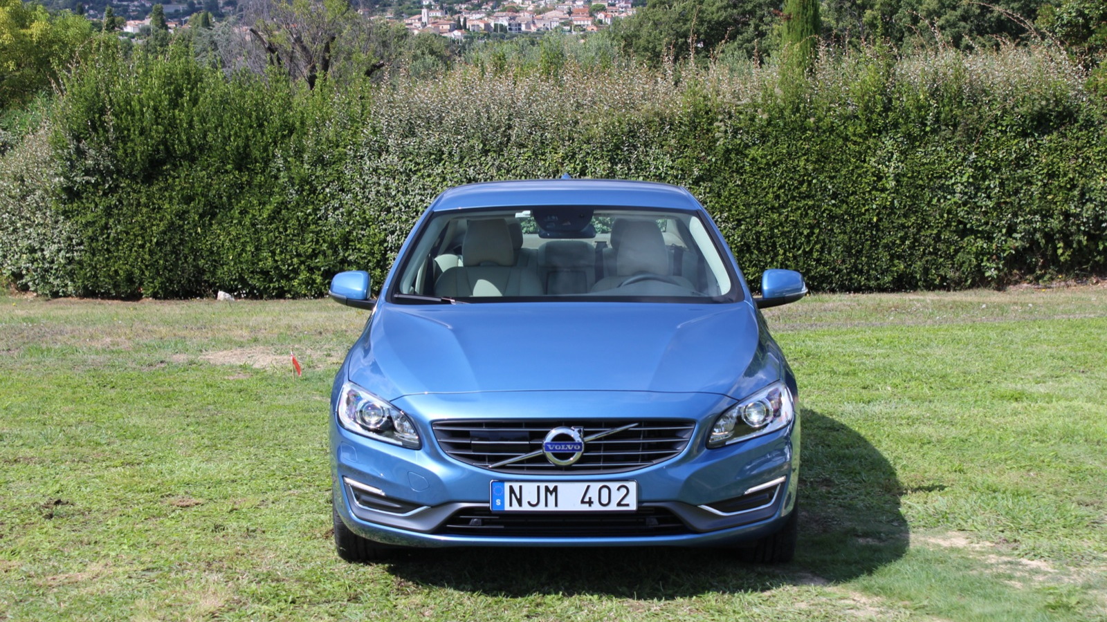 2014 Volvo S60 T6, with 2015 Drive-E powertrain  -  First Drive, September 2013