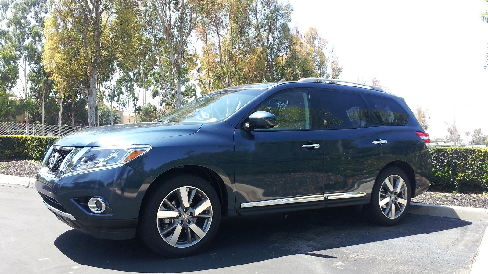 2014 Nissan Pathfinder Hybrid, Irvine, CA, Aug 2013