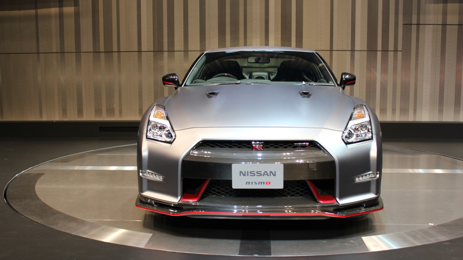 2015 Nissan GT-R NISMO  -  2013 Tokyo Motor Show preview event, Nissan Global Headquarters