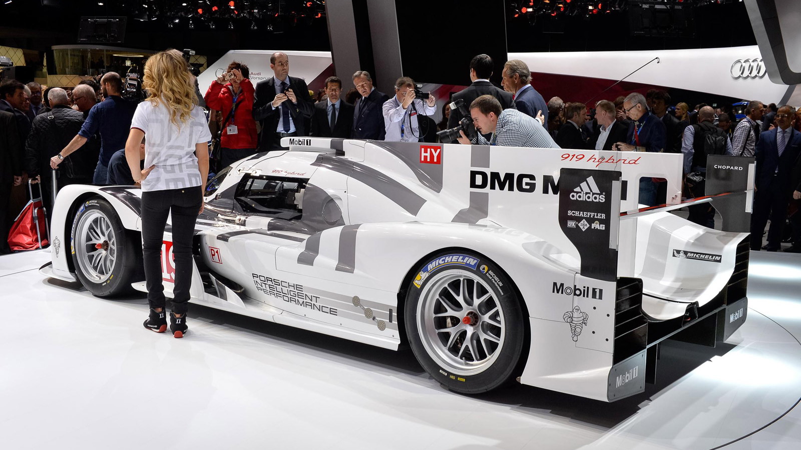 2014 Porsche 919 hybrid Le Mans prototype
