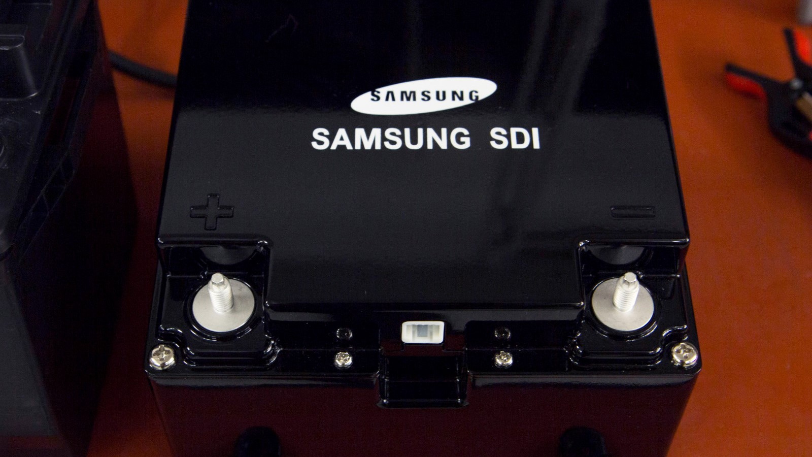 Ford and Samsung's dual battery system