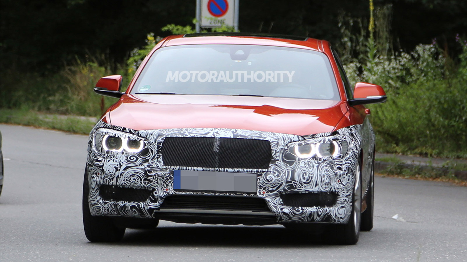 2015 BMW 1-Series Hatchback facelift spy shots