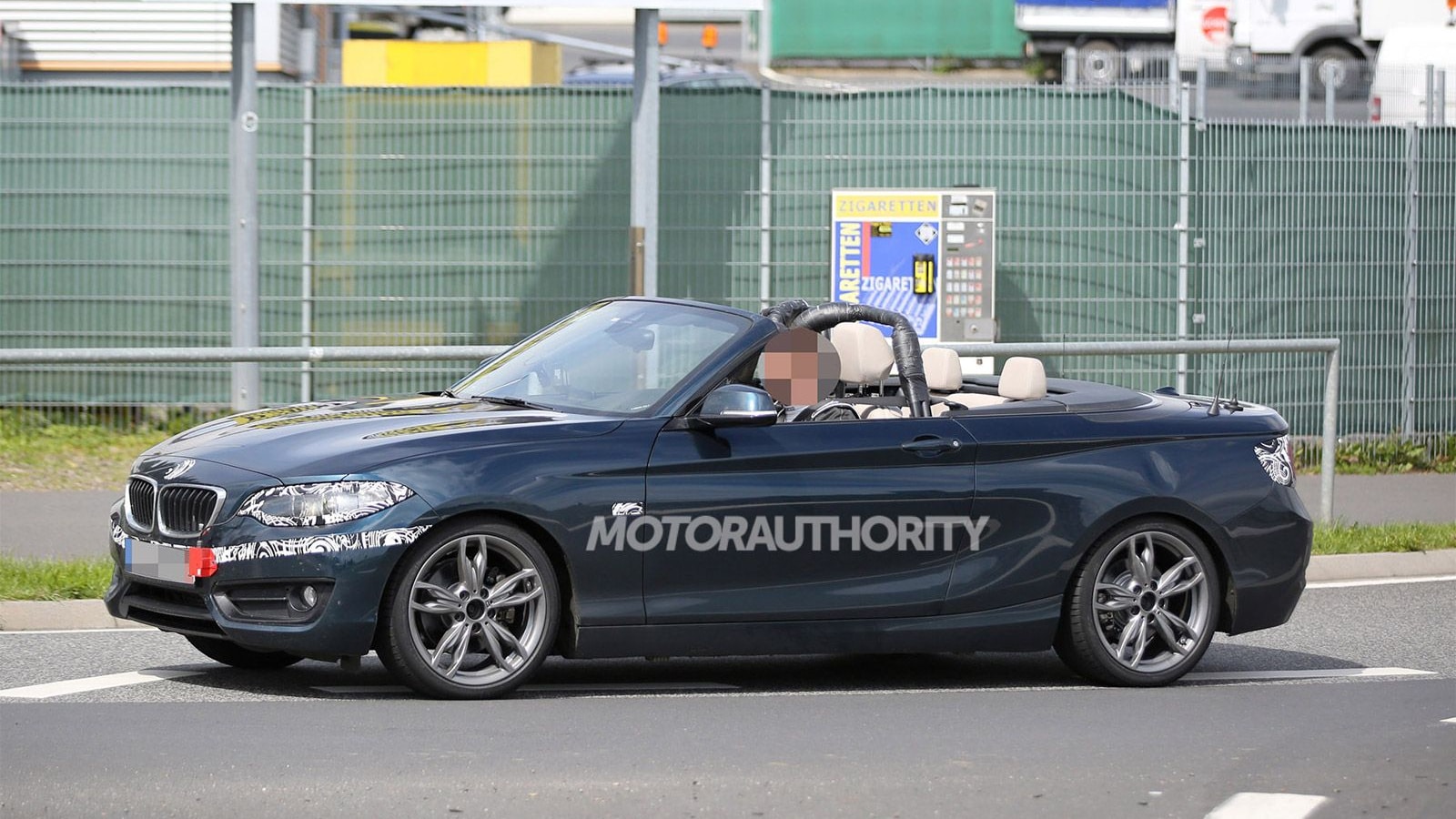 2015 BMW 2-Series Convertible spy shots